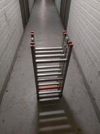 Aluminium ladder., Doe-het-zelf en Verbouw, Ladders en Trappen, Ophalen, Zo goed als nieuw