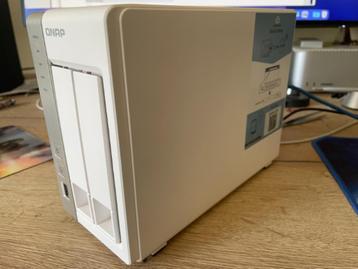 QNAP TS-231P2 - met 8GB RAM en 2 x 4TB Seagate NAS HDD's  beschikbaar voor biedingen