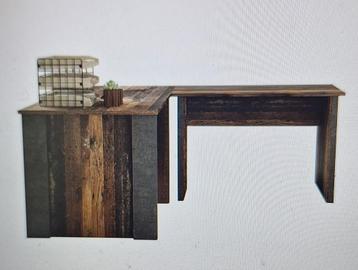 Bureau (gedemonteerd) beschikbaar voor biedingen