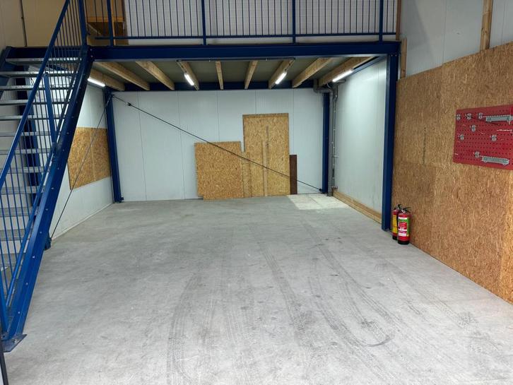 Zeer nette loods, unit, opslag in Leeuwarden, te huur, Doe-het-zelf en Verbouw, Overige Doe-het-zelf en Verbouw, Ophalen of Verzenden