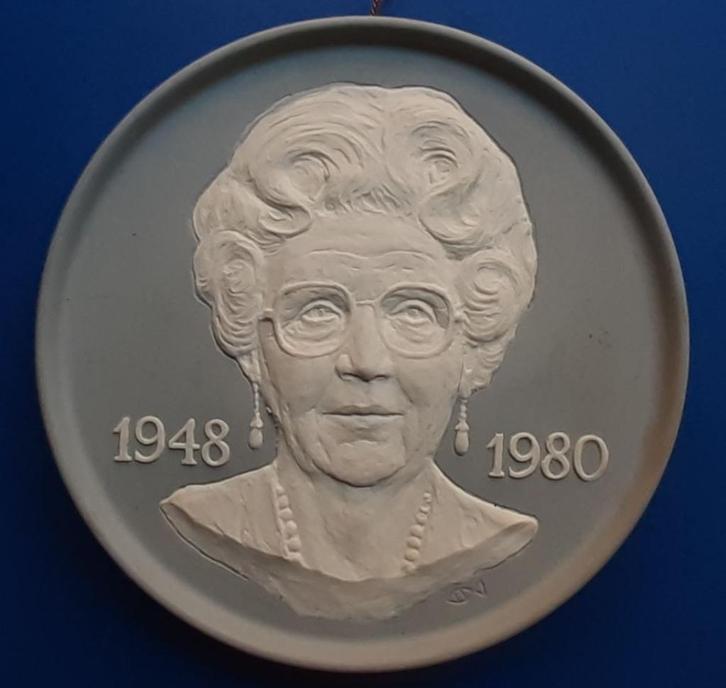 Porceleyne Fles 1980 Keramiek Prinses Juliana 21cm Abdicatie, Antiek en Kunst, Antiek | Wandborden en Tegels, Verzenden
