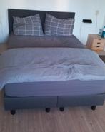 Boxspring 140x200 cm met Matras, Ophalen, 140 cm, Zo goed als nieuw, Twijfelaar