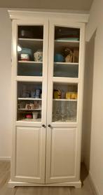 Ikea Liatorp Kast met Glazen Deuren, Ophalen, Kunststof, 50 tot 100 cm, Zo goed als nieuw