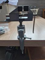 Kleine bankschroef - ideaal voor modelbouw, Ophalen of Verzenden, Gebruikt