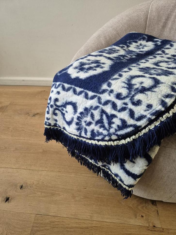 Vintage spaans wollen woondeken sprei deken kleed plaid, Huis en Inrichting, Woonaccessoires | Plaids en Woondekens, Zo goed als nieuw