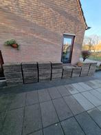 Gratis afhalen in Ede, 128 grindtegels, Ophalen, Gebruikt, Beton, Terrastegels