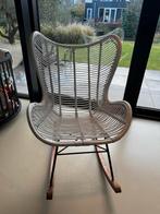 Comfortabele Schommelstoel - Riet/Rotan, Huis en Inrichting, Fauteuils, Ophalen, Zo goed als nieuw, 50 tot 75 cm, Riet of Rotan