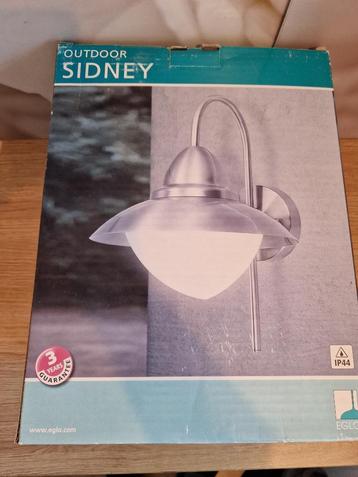 nieuwe eglo buitenlamp beschikbaar voor biedingen
