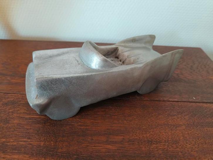 Aluminium asbak Caddilac/Bat mobiel/Batman?, Antiek en Kunst, Curiosa en Brocante, Ophalen of Verzenden