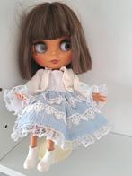 Een schattige Blythe in mooie kleding., Verzamelen, Poppen, Fashion Doll, Onbekend, Ophalen of Verzenden, Zo goed als nieuw
