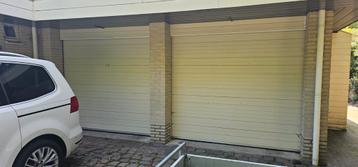 Sectionaaldeur 232x240 (alleen rechter) beschikbaar voor biedingen