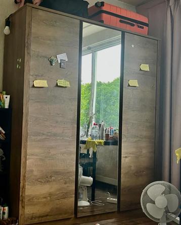  JYSK Kledingkast met spiegel/ JYSK wardrobe with mirror