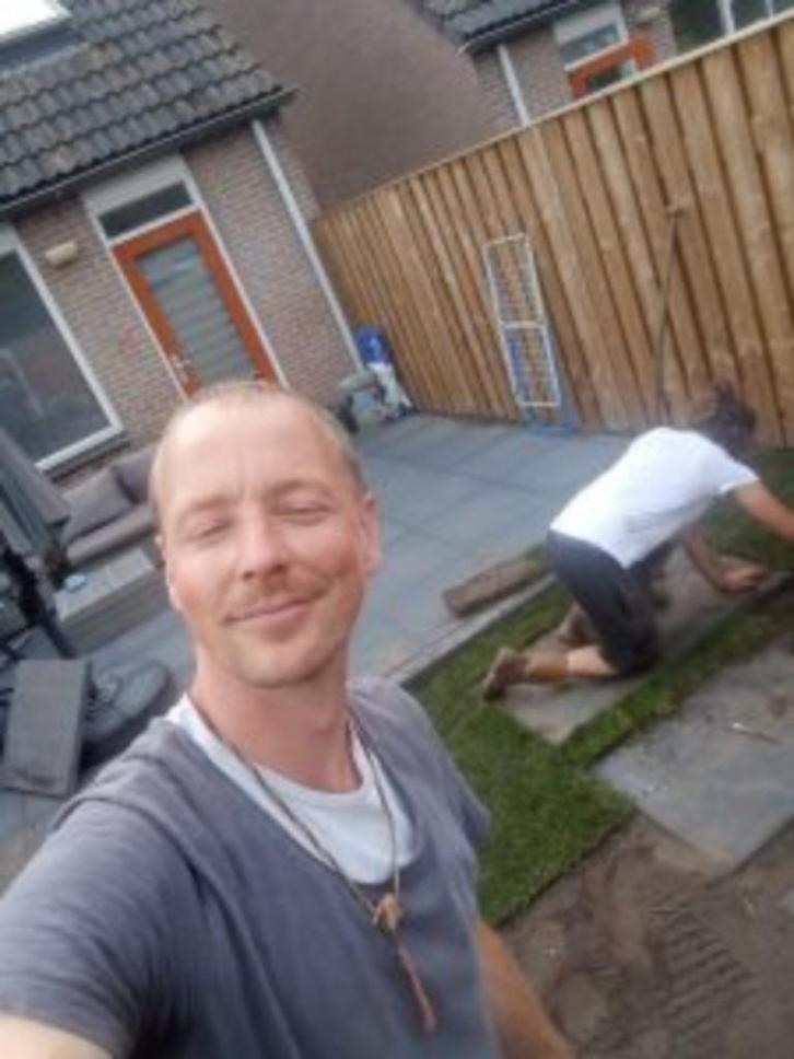 tuinman, Diensten en Vakmensen, Tuinmannen en Stratenmakers, Hekwerk of Schuttingen, Tuin- of Vijveraanleg, Tuinonderhoud of Snoeiwerk