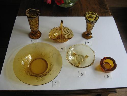 vintage glazen vaas-schaal enz..amber kleur izgs, Antiek en Kunst, Antiek | Glas en Kristal, Ophalen of Verzenden
