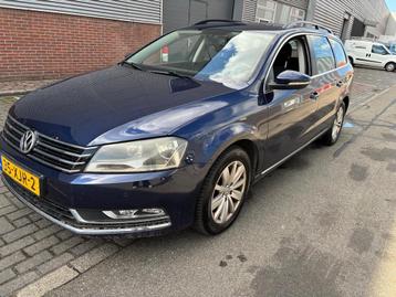 Volkswagen Passat Variant 1.6 TDI Comfort Executive Line Blu beschikbaar voor biedingen