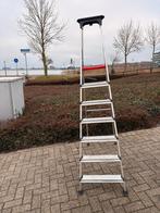 Altrex huishoudtrap, 7 treden, Doe-het-zelf en Verbouw, Ladders en Trappen, Ophalen, Trap, Zo goed als nieuw, Opvouwbaar of Inschuifbaar