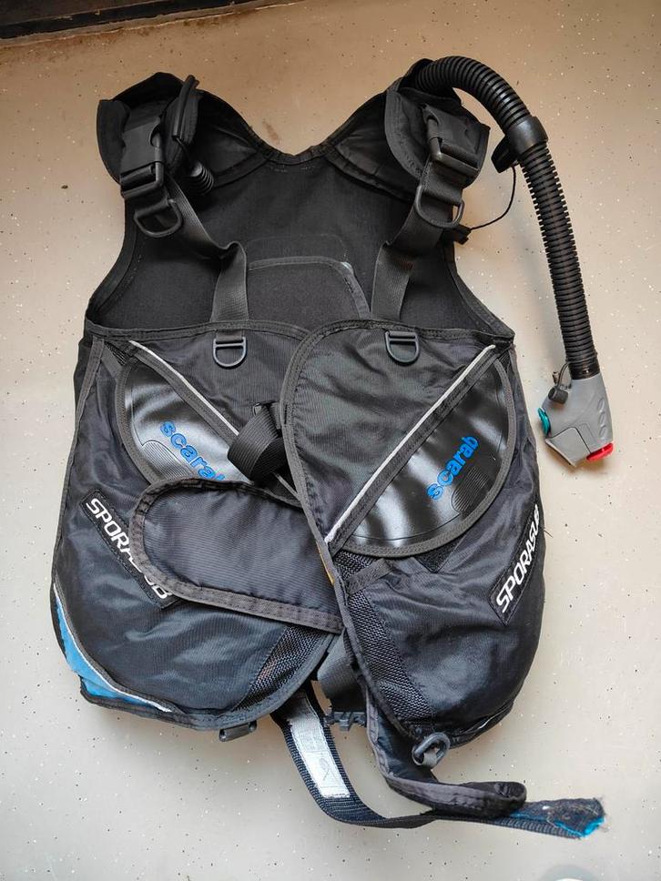 Scarab trimvest maat M, Fietsen en Brommers, Brommeronderdelen | Scooters, Zo goed als nieuw, Ophalen of Verzenden