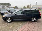 Volvo V70 2.0 Kinetic - Navi - Trekhaak, Auto's, Voorwielaandrijving, Gebruikt, Zwart, Leder en Stof