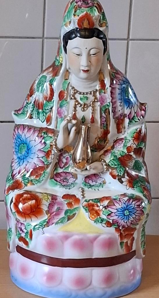Japanse Kutani beeld van Kanonn.  Porselein.  47 cm., Ophalen