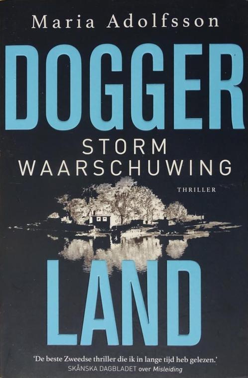DOGGERLAND 2: STORMWAARSCHUWING door MARIA ADOLFSSON, Boeken, Thrillers, Zo goed als nieuw, Scandinavië, Ophalen of Verzenden