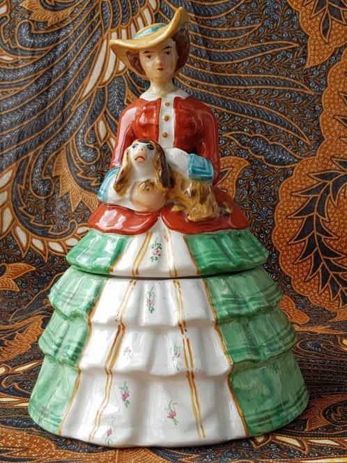 Mooie antieke Engelse koekjespot als vrouw met hond 22 cm., Antiek en Kunst, Antiek | Porselein, Ophalen of Verzenden