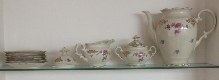 Servies SPENZO 92 Bloem motief Mooi gedekte tafel, Antiek en Kunst, Antiek | Servies los, Ophalen of Verzenden