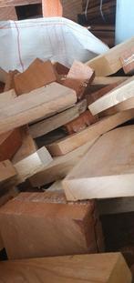 Tropisch hardhout, Tuin en Terras, Haardhout, 3 tot 6 m³, Ophalen of Verzenden, Blokken