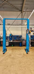 2 koloms hydraulische hefbrug Ravaglioli KPH 350 2500Kg 1999, Ophalen