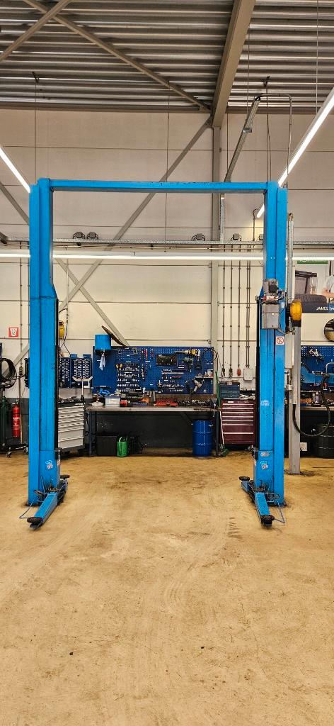 2 koloms hydraulische hefbrug Ravaglioli KPH 350 2500Kg 1999, Auto diversen, Overige Auto diversen, Ophalen