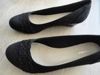 Zwarte suède damesschoenen mt.42, Kleding | Dames, Schoenen, Schoenen met lage hakken, Zwart, Nieuw, Ophalen of Verzenden