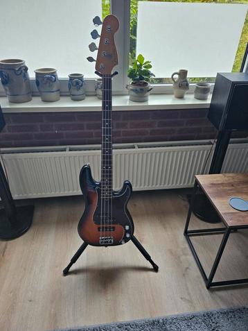 Fender presicion usa beschikbaar voor biedingen