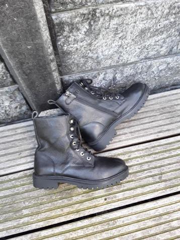 Hush Puppies kort zwart laarsje mt 35 beschikbaar voor biedingen