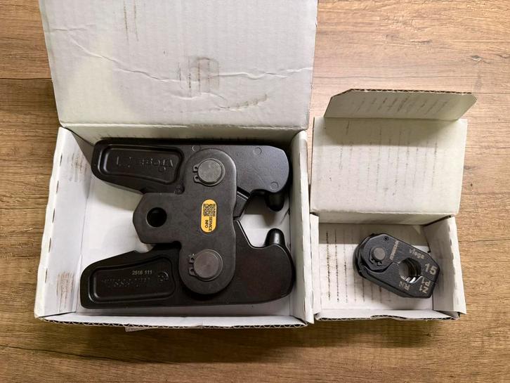 Viega z1 zwenkbek met ring 15 persbek nieuw doos, Doe-het-zelf en Verbouw, Gereedschap | Machine-onderdelen en Toebehoren, Nieuw