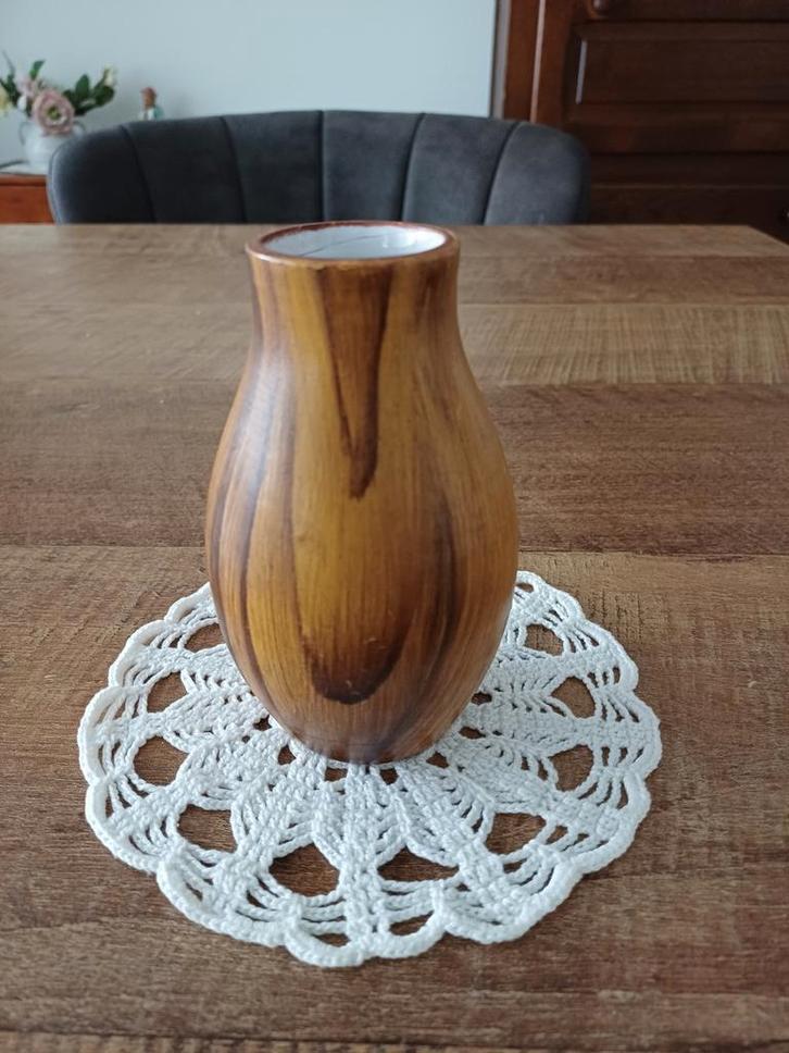Vintage Houtachtig Keramiek Vaasje Jaren '70, Huis en Inrichting, Woonaccessoires | Vazen, Gebruikt, Overige kleuren, Minder dan 50 cm