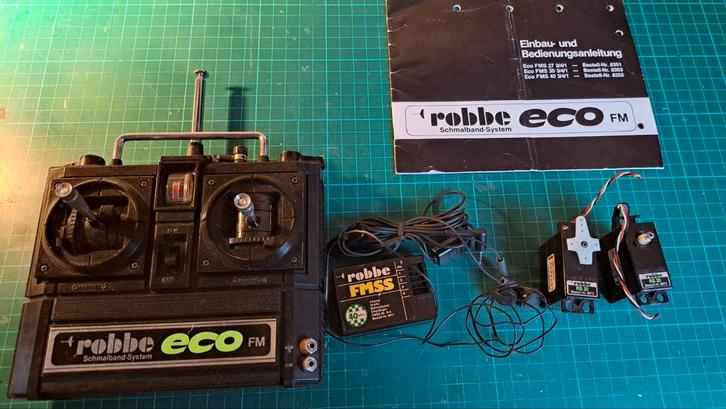 Robbe Eco FM Zender met Ontvanger en Servo's, Hobby en Vrije tijd, Modelbouw | Auto's en Voertuigen, Gebruikt, Overige typen, Groter dan 1:32