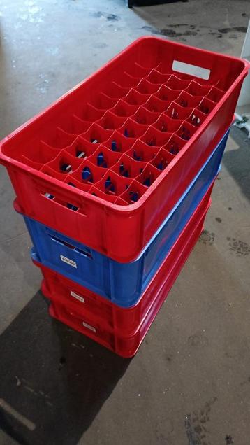 4 Horeca flessenkratten / glazenkratten – rood & blauw beschikbaar voor biedingen
