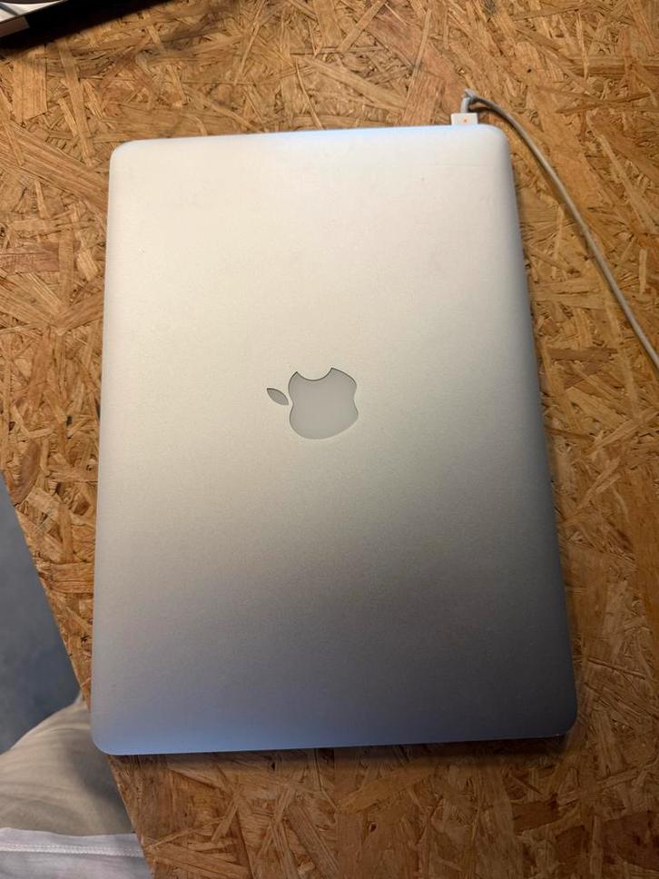 MacBook Air 13" 2017, Computers en Software, Apple Macbooks, Gebruikt, MacBook Air, 13 inch, 2 tot 3 Ghz, 128 GB of minder, 8 GB