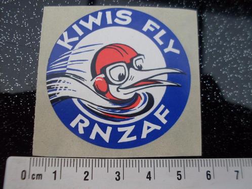 sticker kiwis fly rnzaf logo nieuw zeeland army leger, Verzamelen, Stickers, Zo goed als nieuw, Bedrijf of Vereniging, Verzenden