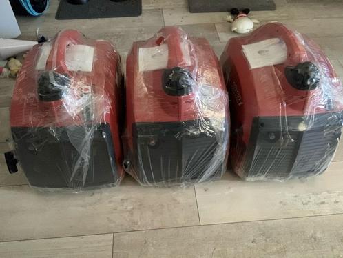 generator 2200 watt, Doe-het-zelf en Verbouw, Aggregaten, Nieuw, Benzine, Minder dan 5 kVA, Geluidgedempt, Ophalen of Verzenden