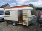 Eriba Triton Touring met Langslaper en Toiletruimte, Standaardzit, Tot en met 2, 4 tot 5 meter, 500 - 750 kg