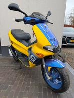 ⭐️Gilera runner 50cc sp dd Violet Geel NIEUWSTAAT Brom⭐️, Fietsen en Brommers, Scooters | Piaggio, Ophalen, Zo goed als nieuw