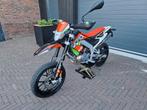 Aprilia SX 50 Factory 2021 NIEUW STAAT! WEINIG KILOMETERS, Ophalen, 6 versnellingen, Maximaal 45 km/u, Zo goed als nieuw