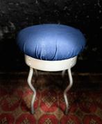 Vintage 90’s Ikea kruk Uri door Per Ivar zig zag blauw 2x, Ophalen of Verzenden, Gebruikt, Overige materialen