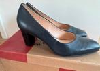 Sasha stewardessen hakken donkerblauw, Kleding | Dames, Schoenen, Ophalen of Verzenden, Blauw
