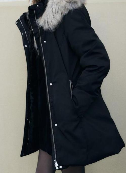 Nieuwe Parka van ZARA, maat M en Super warm!, Kleding | Dames, Jassen | Winter, Nieuw, Maat 38/40 (M), Zwart, Ophalen of Verzenden