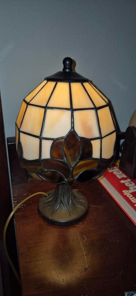 Tiffany Tafellampje - Sfeervolle Verlichting, Antiek en Kunst, Antiek | Lampen, Ophalen of Verzenden