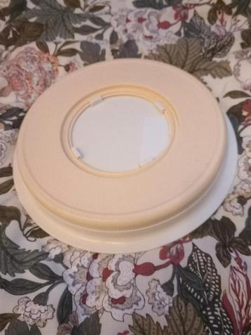 Draaiplateau keukenkastje Tupperware  beschikbaar voor biedingen