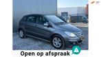 Mercedes-Benz B-klasse 200 AUTOMAAT!XENON!AIRCO!LEDER!360 CA, Auto's, Gebruikt, Zwart, 4 cilinders, 1290 kg