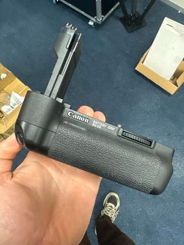Canon battery grip BG-E6 beschikbaar voor biedingen