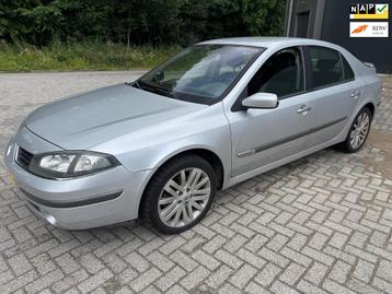 Renault Laguna 2.0-16V Privilège Airco Navi beschikbaar voor biedingen